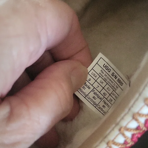 UGG Tan Slippers with Red Accent - Picture 4 of 6